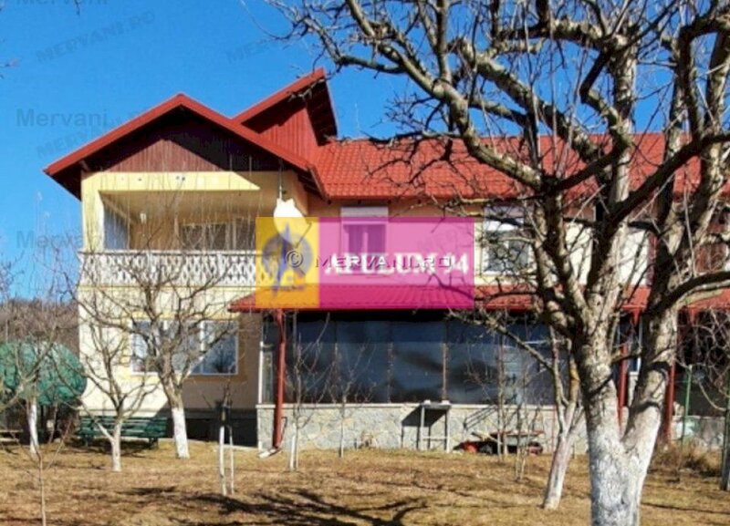 Vila de vanzare la Cornu de Jos - Zona Centrala